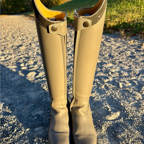 Kingsley Lexington Dressage Boots in Aspen Grey - Picture 6 of 13